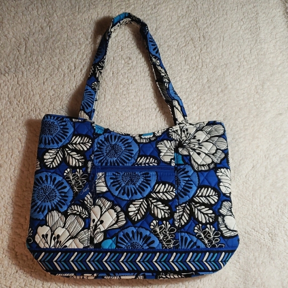 Vera Bradley Handbags - Womens Vera Bradley Pocketbook